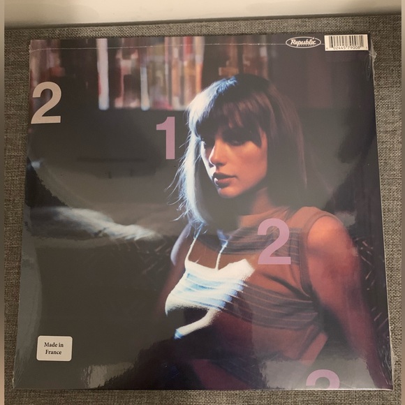 SEALED Taylor Swift Midnights Limited Edition Purple Exclusive Lavender Vinyl - Picture 4 of 4